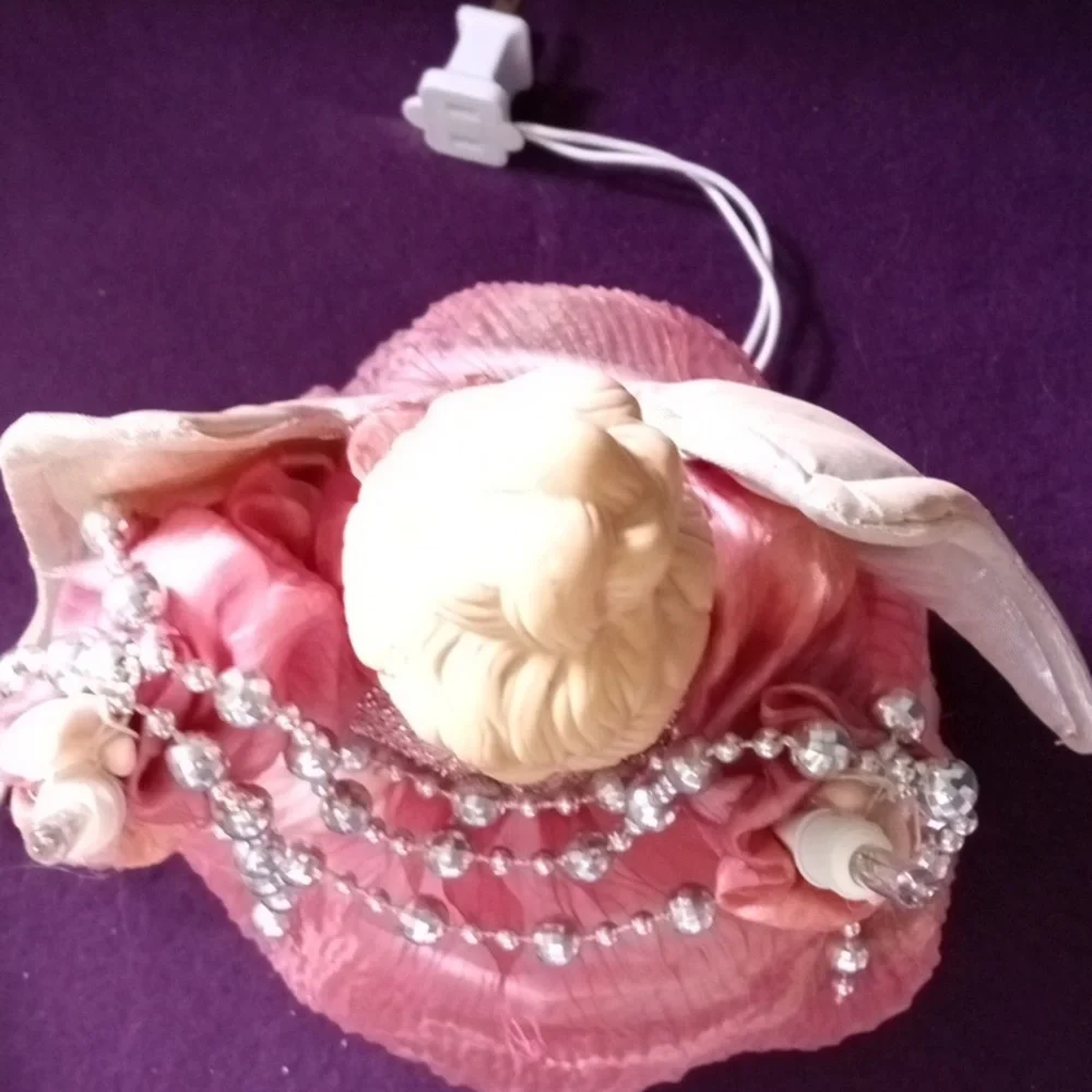 Tree topper lighted angel 10